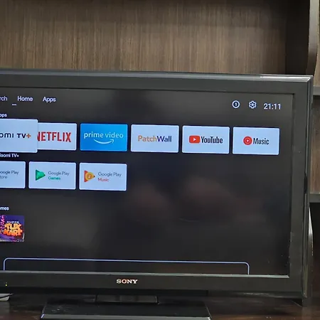 The Station - House Of Tourists *