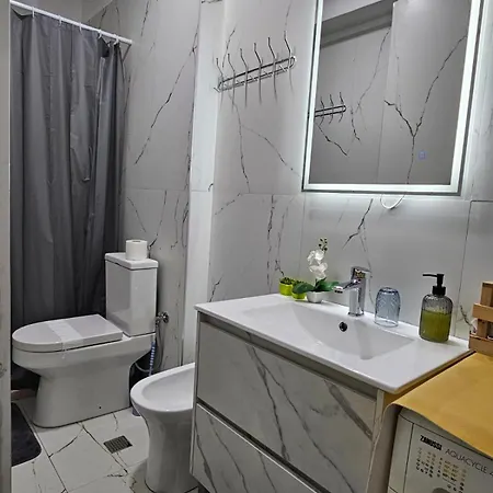 The Station - House Of Tourists Appartement *