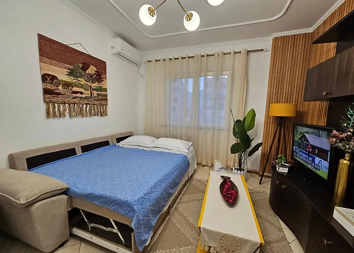 The Station - House Of Tourists Tirana