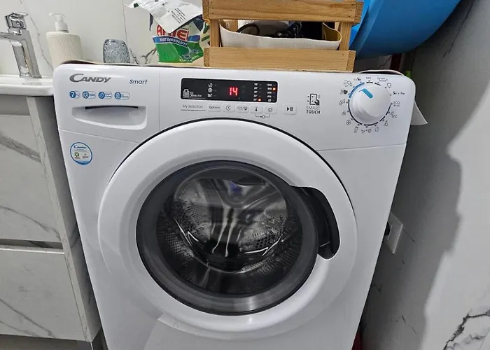 The Station - House Of Tourists * Tirana